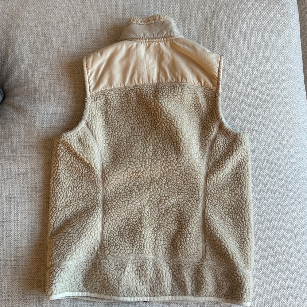 Patagonia Tan Fleece Vest - Picture 3 of 3